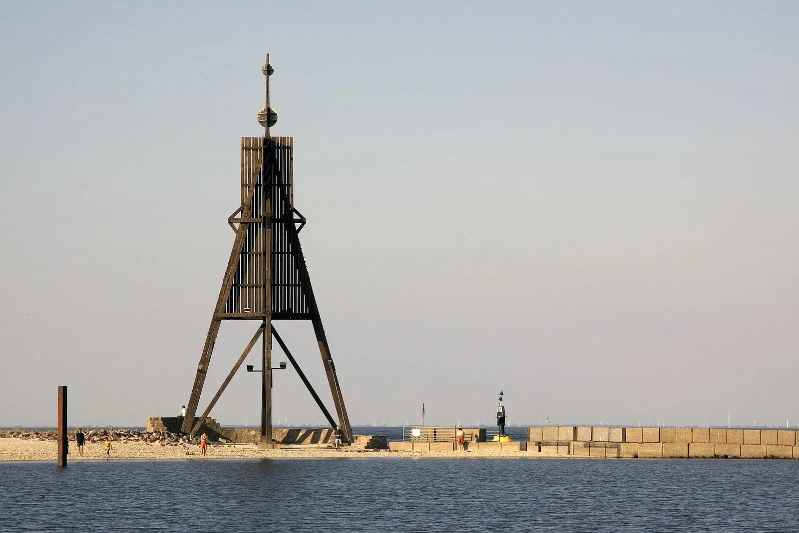 Die Kugelbake in Döse, Wahrzeichen von Cuxhaven, an der Elbmündung