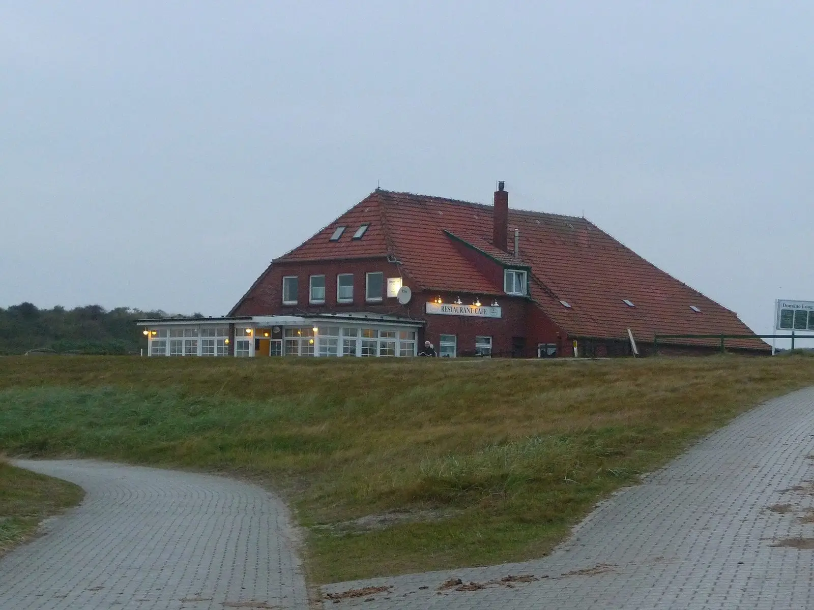 Domäne Loog im Westen von Juist – hier liegt der Zugang zum Hundestrand West